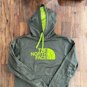 North Face Men's Green Sweatshirt